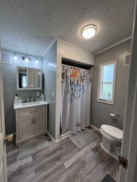 1994 Homette Manufactured Home