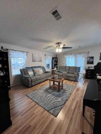 1994 Homette Manufactured Home