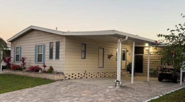 Photo 1 of 2 of home located at 2160 Leisure Lane Palmetto, FL 34221