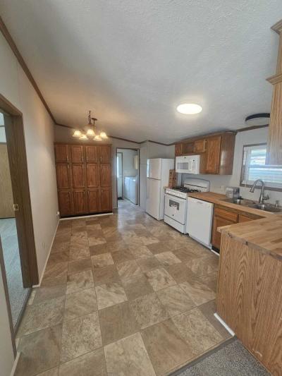 Photo 5 of 13 of home located at 340 S. Reynolds Rd Lot 77 Toledo, OH 43615