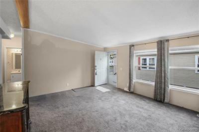 Photo 2 of 18 of home located at 13499 Heritage St Carleton, MI 48117