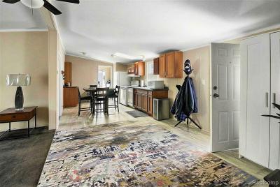 Photo 4 of 15 of home located at 3539 Berry Dr. Carleton, MI 48117