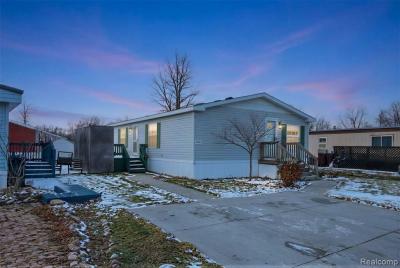 Mobile Home at 5317 Bart Dr Casco, MI 48064