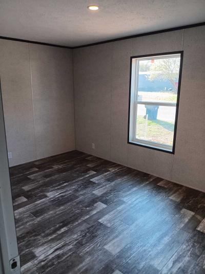 Photo 4 of 9 of home located at 4950 West Farm Road 156 #3 Springfield, MO 65807