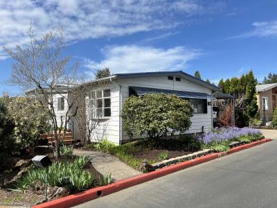 Photo 3 of 27 of home located at 100 SW 195th Avenue, Sp. #137 Beaverton, OR 97006