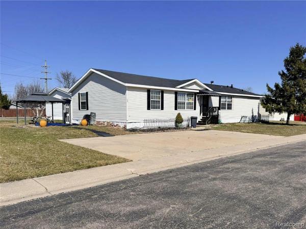 2000 Fallcreek Mobile Home For Sale