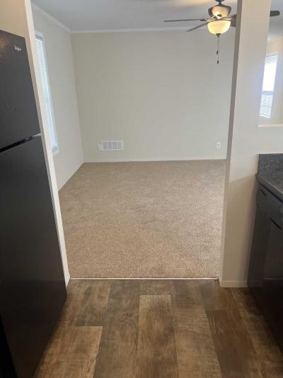 Photo 4 of 6 of home located at 184 Carriage Lane Sauk Village, IL 60411