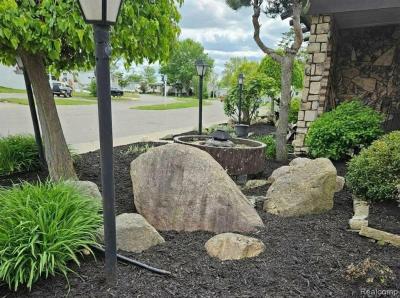 Photo 3 of 18 of home located at 46000 Geddes Rd. Canton, MI 48188