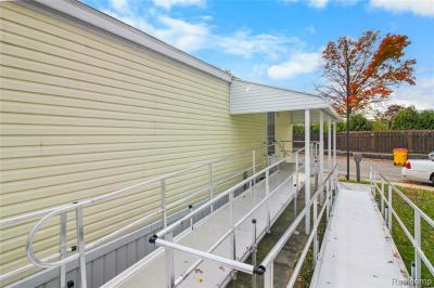 Photo 3 of 19 of home located at 197 Jay St Dearborn Heights, MI 48127