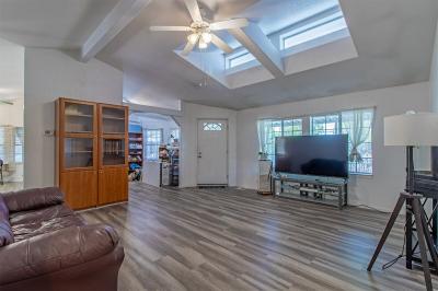 Photo 4 of 25 of home located at 170 Codyerin Dr. Henderson, NV 89074