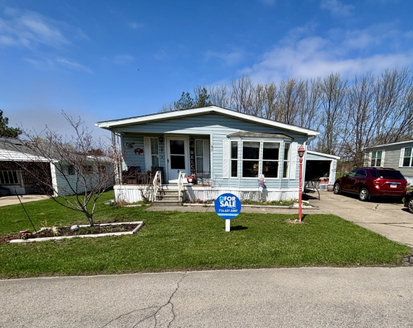 1990 Parkwood Mobile Home For Sale