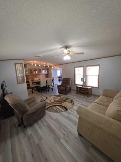 Photo 5 of 15 of home located at 715 N Westgate Dr Weslaco, TX 78596