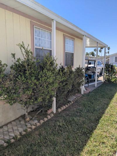 Photo 2 of 12 of home located at 715 N Westgate Dr Weslaco, TX 78596