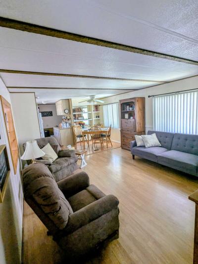 Photo 4 of 12 of home located at 715 N Westgate Dr Weslaco, TX 78596