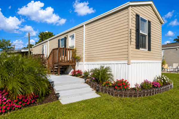 Photo 1 of 2 of home located at 39531 Rosebush Lane Zephyrhills, FL 33542
