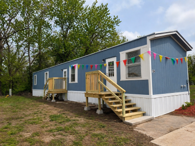 Mobile Home at 110 North Michigan Street, 104 Lawrence, KS 66044