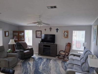 Photo 5 of 8 of home located at 337 Avocado St Bradenton, FL 34207