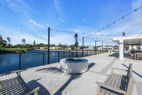 2000 Palm Harbor Manufactured Home