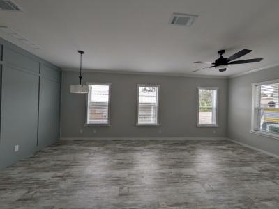 Photo 4 of 12 of home located at 312 Belleza Blvd Edgewater, FL 32141