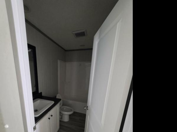 2026 Clayton 95PLH28563G Mobile Home
