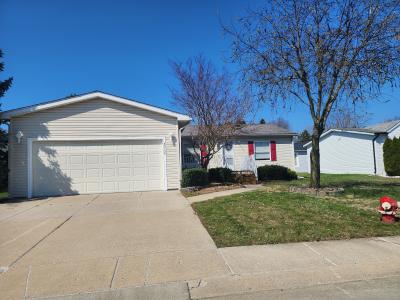 Photo 4 of 16 of home located at 50135 Spicer Ct. North Shelby Township, MI 48315