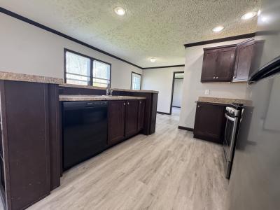 Photo 4 of 13 of home located at 277 Brookside Manor Goshen, IN 46526