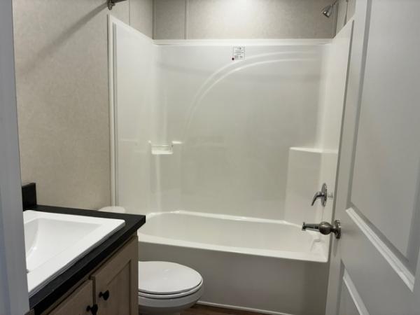 2026 clayton 96CCS16663CH26 Mobile Home
