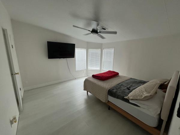 2000 Skyline HS Mobile Home