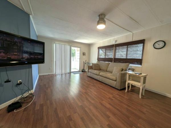 1979 BROK Manufactured Home