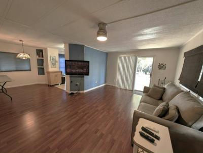 Photo 4 of 16 of home located at 112 NW 48 Ct Deerfield Beach, FL 33064