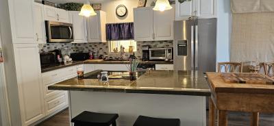 Photo 3 of 14 of home located at 420 Kingslake Drive Debary, FL 32713