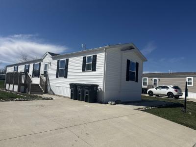 Mobile Home at 4421 S. Clubhouse Rd. Muncie, IN 47302