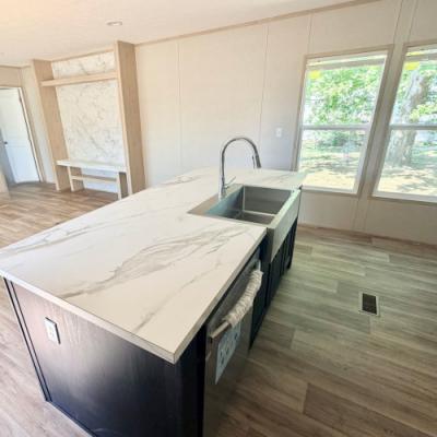 Photo 5 of 23 of home located at 111 Cardinal Ave Raeford, NC 28376