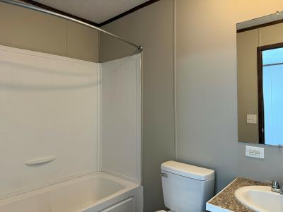 Photo 5 of 9 of home located at 17105 Diane Drive Davisburg, MI 48350