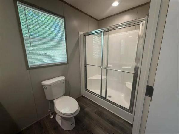 2022 46WIN16602AH22  Home