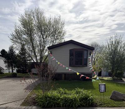 Photo 2 of 12 of home located at 1890 Fenn St. #422 Milford, MI 48381