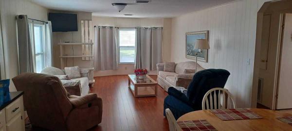 1986 Manufactured Home