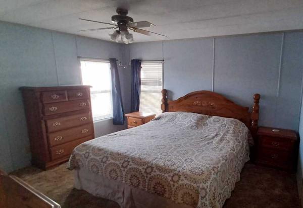 1986 Manufactured Home