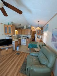1987 1BR/1BA Mobile Home