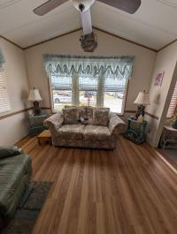 1987 1BR/1BA Mobile Home