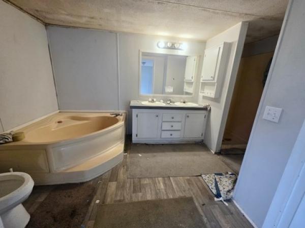1997 CORO MH Mobile Home