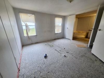 Photo 3 of 16 of home located at 455 Frances St Jacksonville, NC 28546