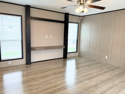 Photo 4 of 20 of home located at 201 Sonoma Drive Kyle, TX 78640