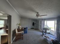 2001 Four Seasons Manufactured Home