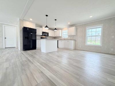 Photo 4 of 39 of home located at 4000 E 134th Street #1001 Chicago, IL 60633