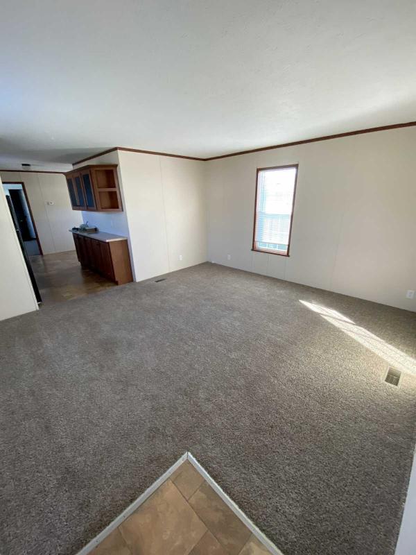 2015 Champion Redman Avantage II  Manufactured Home
