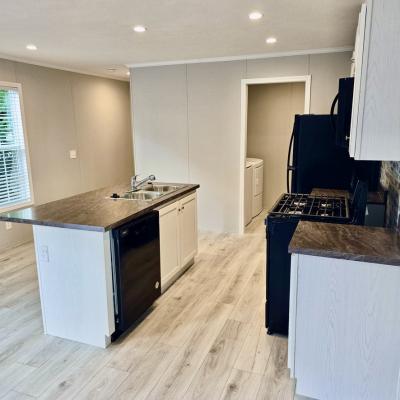 Photo 3 of 16 of home located at 1965 Lovell Ct. #146 Milford, MI 48381