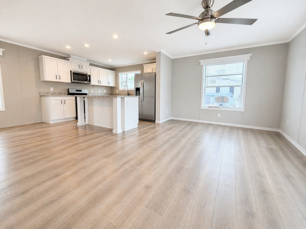 Photo 1 of 2 of home located at 4000 E 134th Street #1004 Chicago, IL 60633