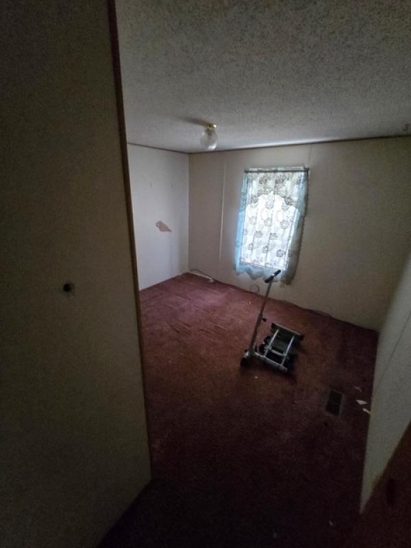 1993 Forest Brook Manufactured Home