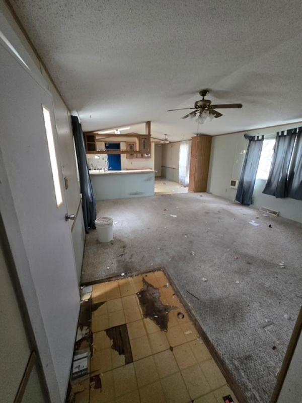 1993 Forest Brook Manufactured Home